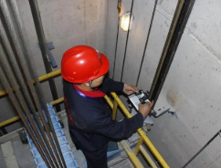 成都電梯,四川電梯,成都別墅電梯,成都家用電梯,四川別墅電梯,平臺電梯，成都平臺電梯，四川平臺電梯，四川家用電梯,成都萬安佳居電梯有限公司 潮濕天氣要怎么對電梯進(jìn)行保護(hù)措施 | 四川家用電梯